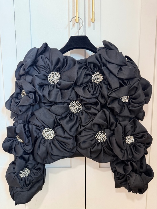 Alice + Olivia Jackets & Blazers - Alice + Olivia Lorna Black Embellished Puff Sleeve Cropped Jacket | Size S